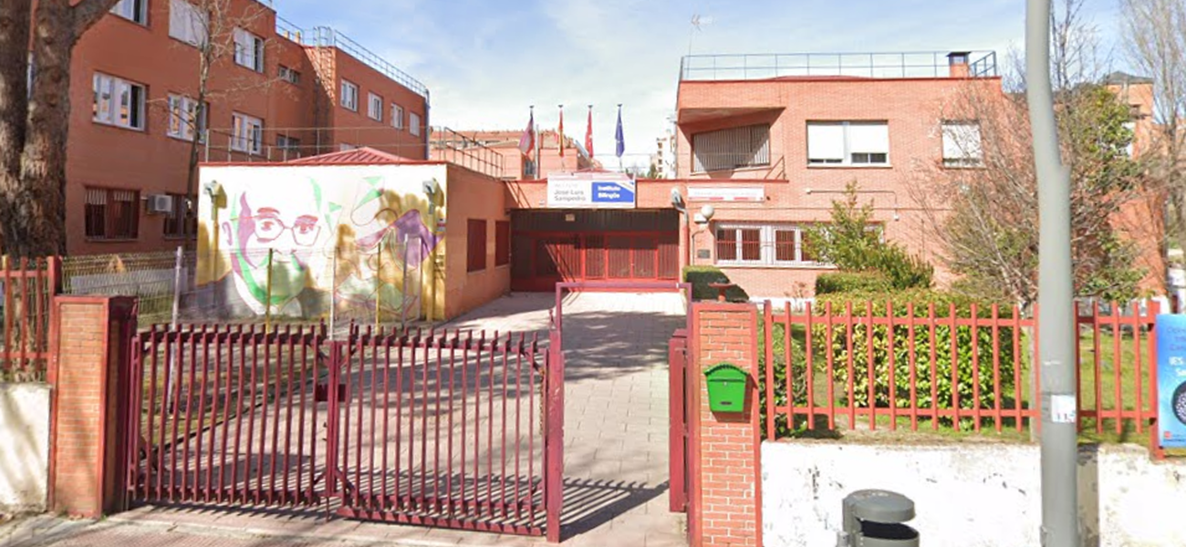 _2582151794_42187908_1300x731